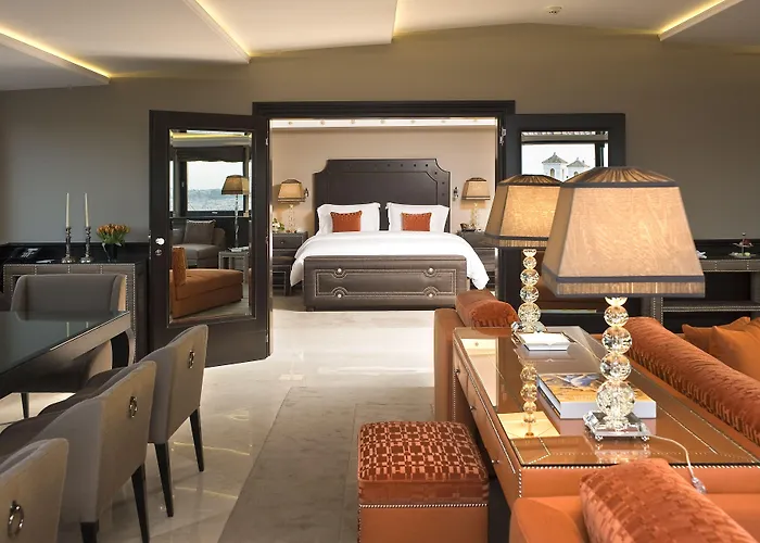 Hassler Отель 5*